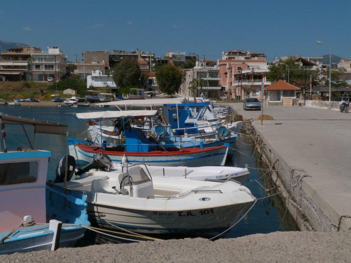 Apt 30M From Beach Apartment Amarynthos Exterior photo